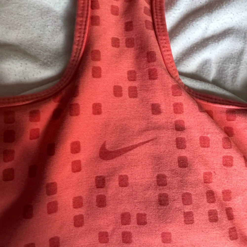 Pink Nike Crop Top w Shelf Bra